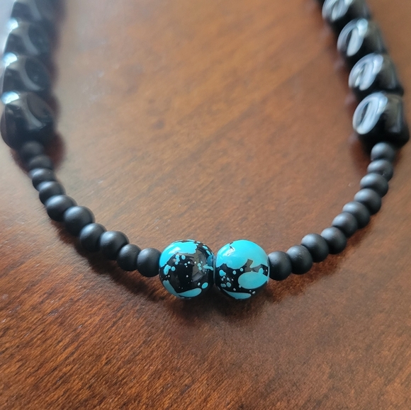 Beautiful Beaded Skull Eyeglass Chain - Picture 3 of 5